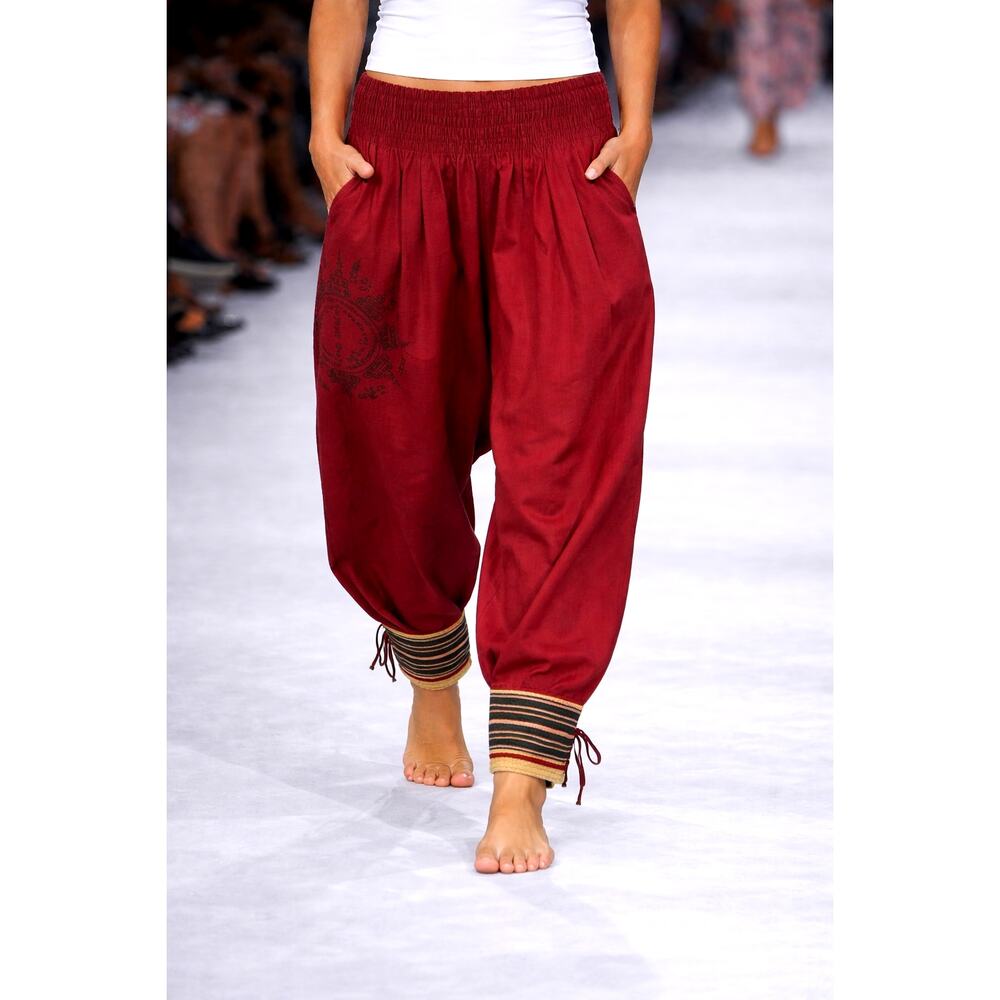 Wer bist du? Harem Pants with Patterned Cuffs Burgundy One Size